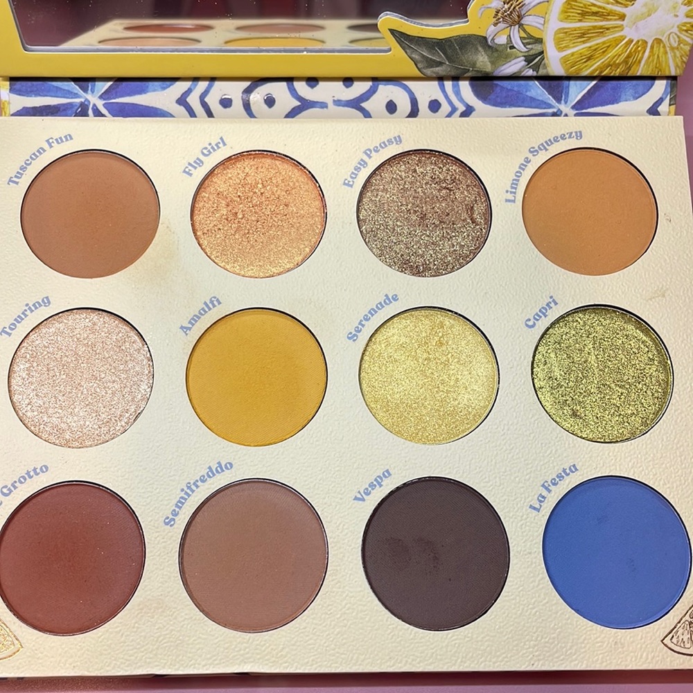 Colourpop eyeshadow palette